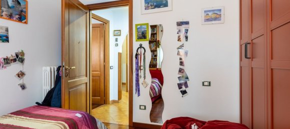 5 bedrooms Apartment in Rome, Italy No. 338009 36