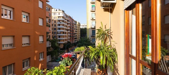 5 bedrooms Apartment in Rome, Italy No. 338009 32