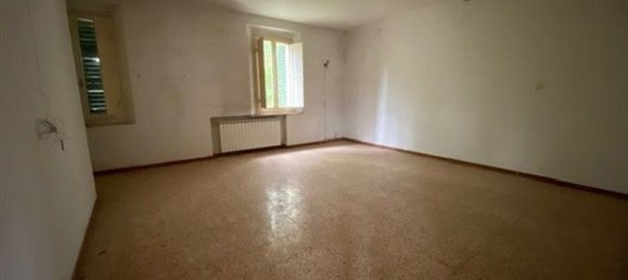 Casa de 6 divisões em Ravenna, Italy N.º 152215 9