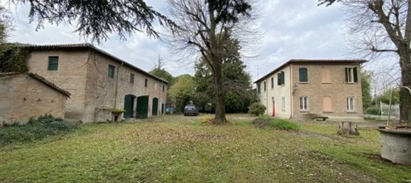 Casa de 6 divisões em Ravenna, Italy N.º 152215 2