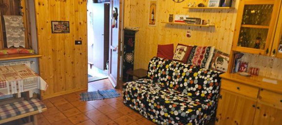 2 rooms Apartment in Rocca di Cambio, Italy No. 140290 11