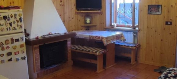 2 rooms Apartment in Rocca di Cambio, Italy No. 140290 8