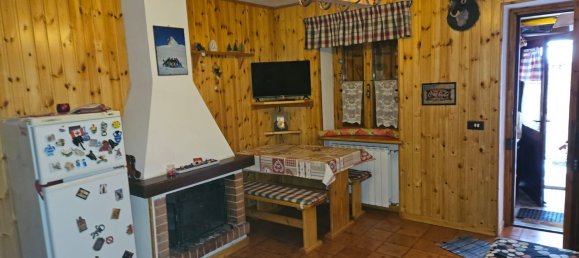 2 rooms Apartment in Rocca di Cambio, Italy No. 140290 22