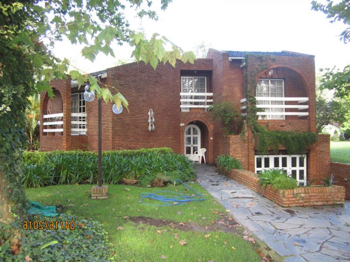 5 bedrooms House in Buenos Aires, Argentina No. 73103