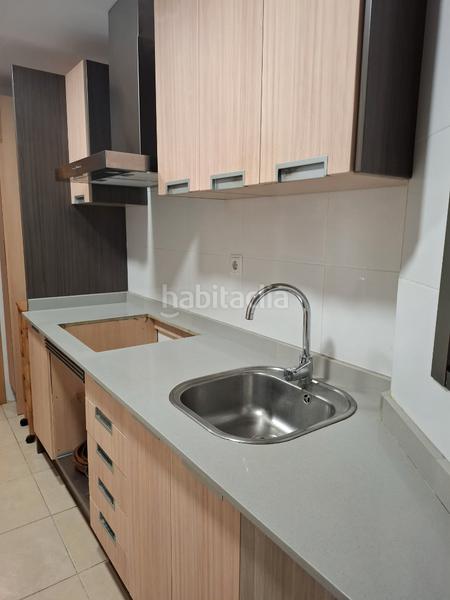 3 bedrooms Apartment in La Pobla de Vallbona, Spain No. 237081