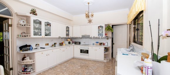 5 bedrooms Villa in Tala, Cyprus No. 985 14