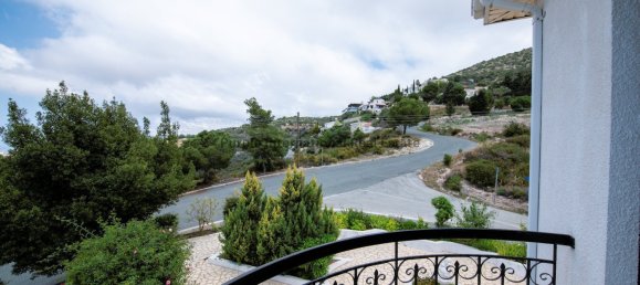 5 bedrooms Villa in Tala, Cyprus No. 985 28