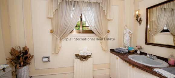 5 bedrooms Villa in Tala, Cyprus No. 985 8