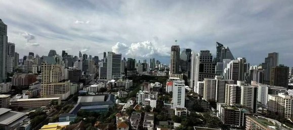 Apartamento com 2 quartos em condomínio em Khlong Toei, Thailand N.º 67010 2