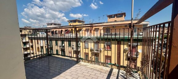 4 Schlafzimmer Wohnung in Naples, Italy, Nr. 318085 7