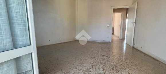 4 Schlafzimmer Wohnung in Naples, Italy, Nr. 318085 14