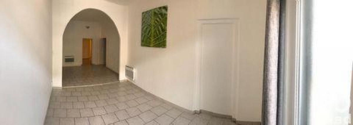 Studio in the Condo in Nimes, France No. 23787