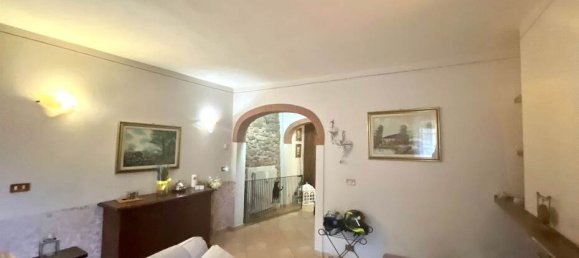 3 Schlafzimmer Haus in Capannori, Italy, Nr. 14438 6