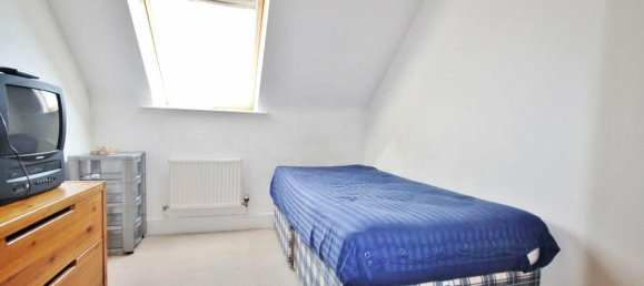 2 bedrooms Apartment in Egham, United Kingdom No. 8649 5