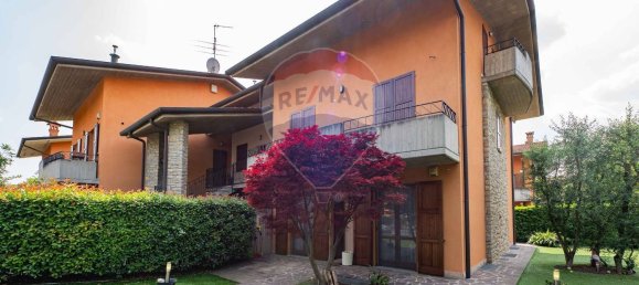 3 rooms Apartment in Seriate, Italy No. 303802 2