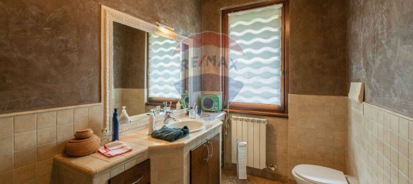 3 rooms Apartment in Seriate, Italy No. 303802 16