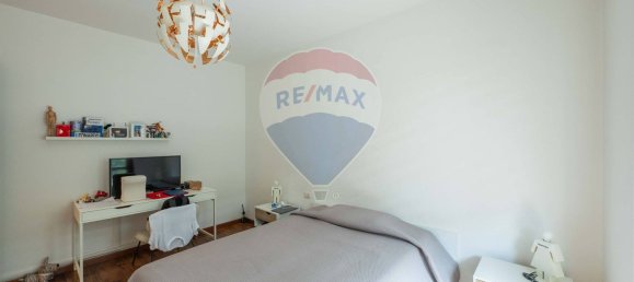 3 rooms Apartment in Seriate, Italy No. 303802 17