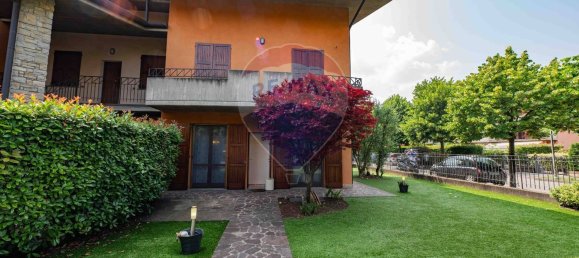 3 rooms Apartment in Seriate, Italy No. 303802 28