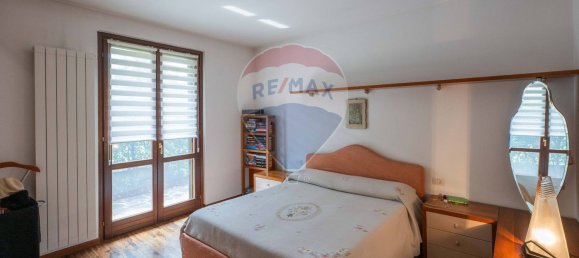 3 rooms Apartment in Seriate, Italy No. 303802 12