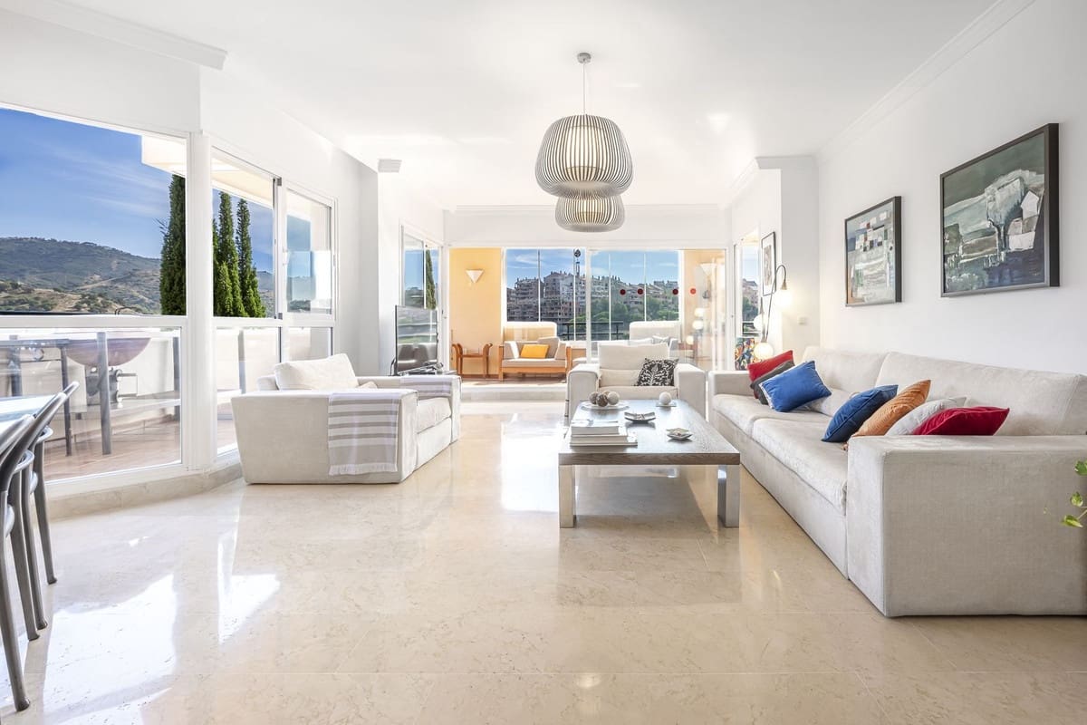 Apartamento T3 em Marbella, Spain N.º 178392