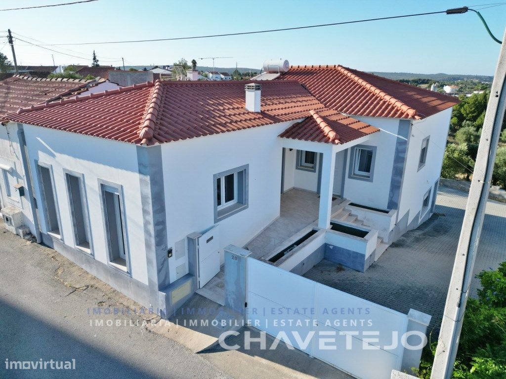 3 غرف نوم منزل في Torres Novas, Portugal رقم 339958