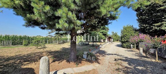 3 chambres Villa à Candia Lomellina, Italy No. 291189 2
