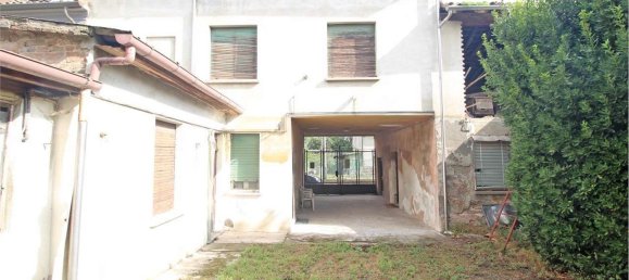 6 bedrooms House in Casei Gerola, Italy No. 375765 2