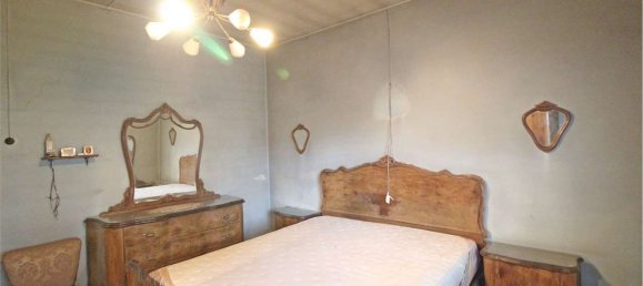 6 bedrooms House in Casei Gerola, Italy No. 375765 15