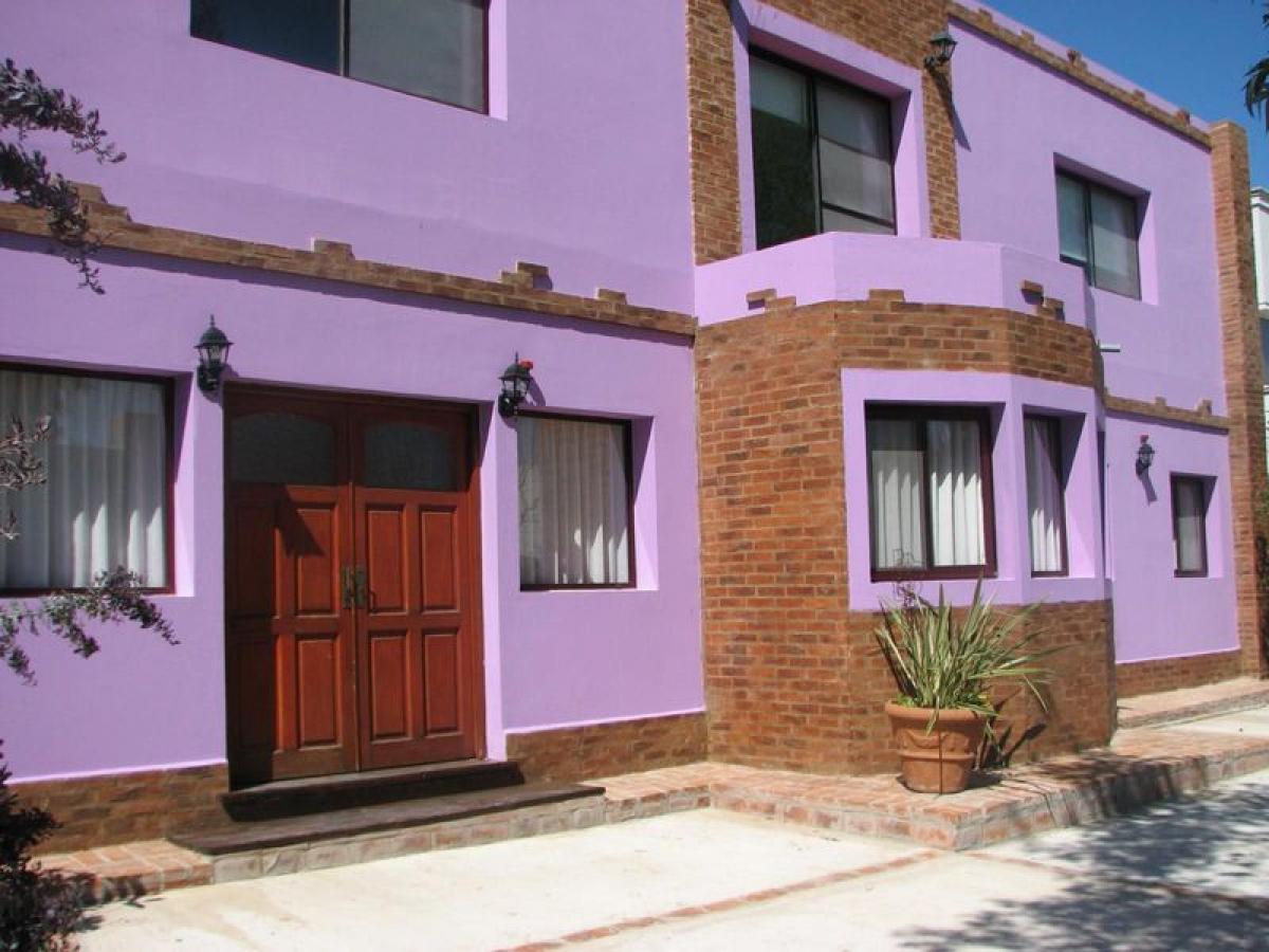 4 bedrooms House in San Vicente, Argentina No. 80493