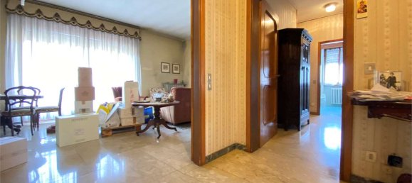 5 Schlafzimmer Gebäude in Besozzo, Italy, Nr. 72619 11