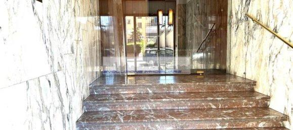 2 rooms Apartment in Turin, Italy No. 40793 3