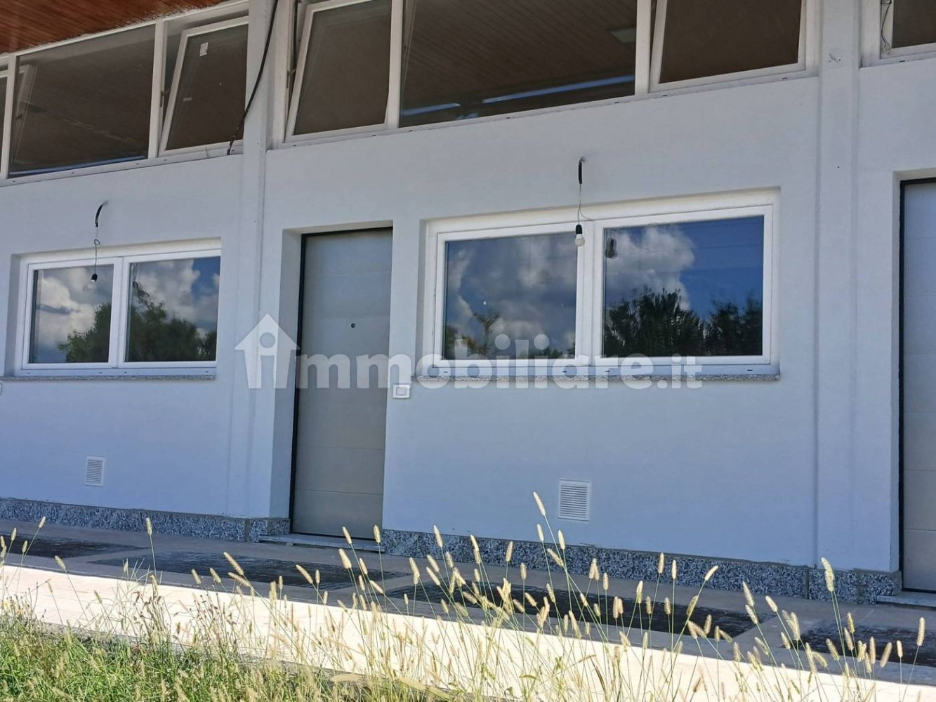 3-Zimmer Gewerbliche Immobilie in Milan, Italy, Nr. 341832