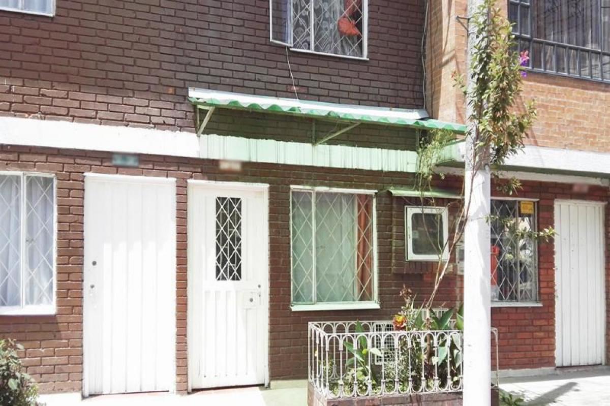 Casa de 2 dormitorios en Bogotá, Colombia No. 13531