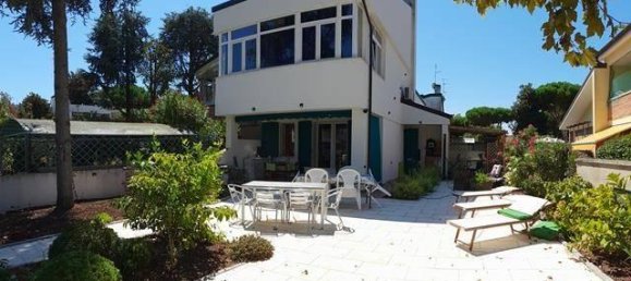 4 rooms Villa in Comacchio, Italy No. 120392 8