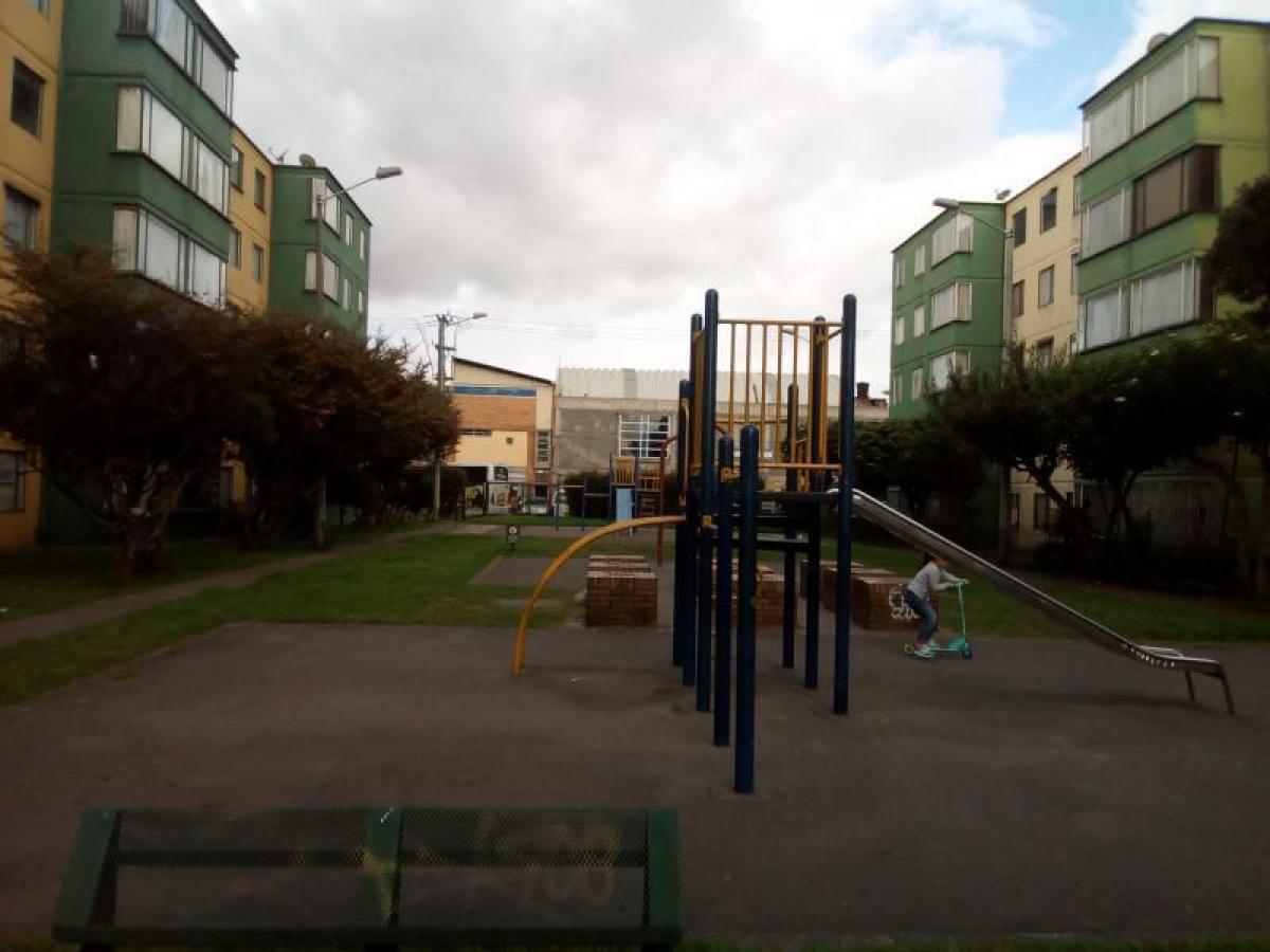 3 bedrooms House in Bogota, Colombia No. 10285