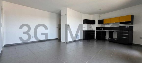 2 bedrooms Apartment in Le Cres, France No. 192426 4