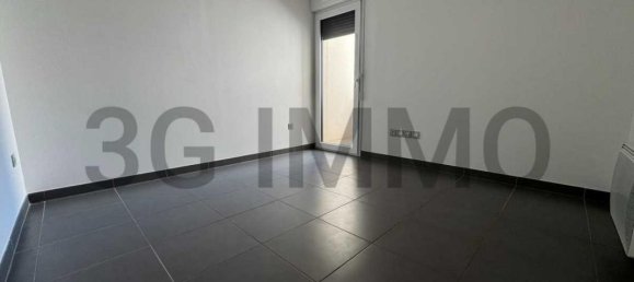 2 bedrooms Apartment in Le Cres, France No. 192426 6