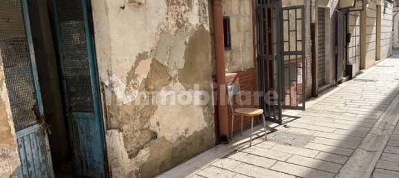 3 bedrooms Apartment in Foggia, Italy No. 355548 2