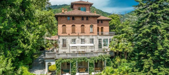 11 bedrooms Villa in Varese, Italy No. 188326 4