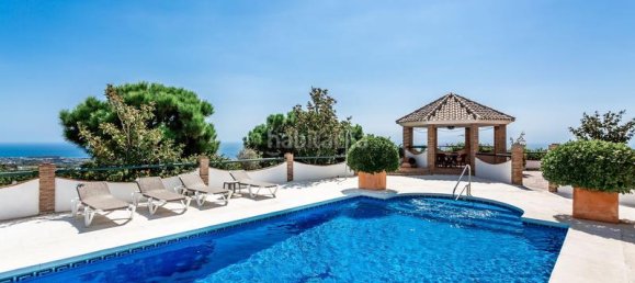 6 bedrooms Villa in Estepona, Spain No. 100778 4