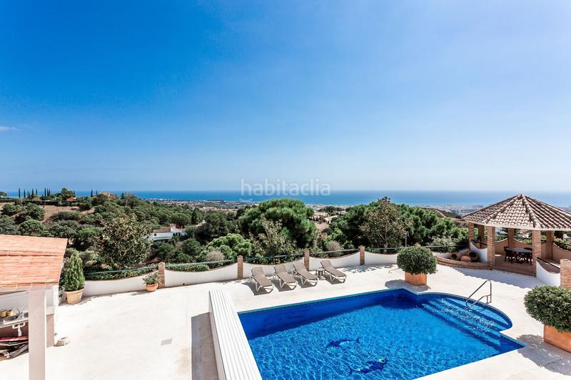 6 bedrooms Villa in Estepona, Spain No. 100778