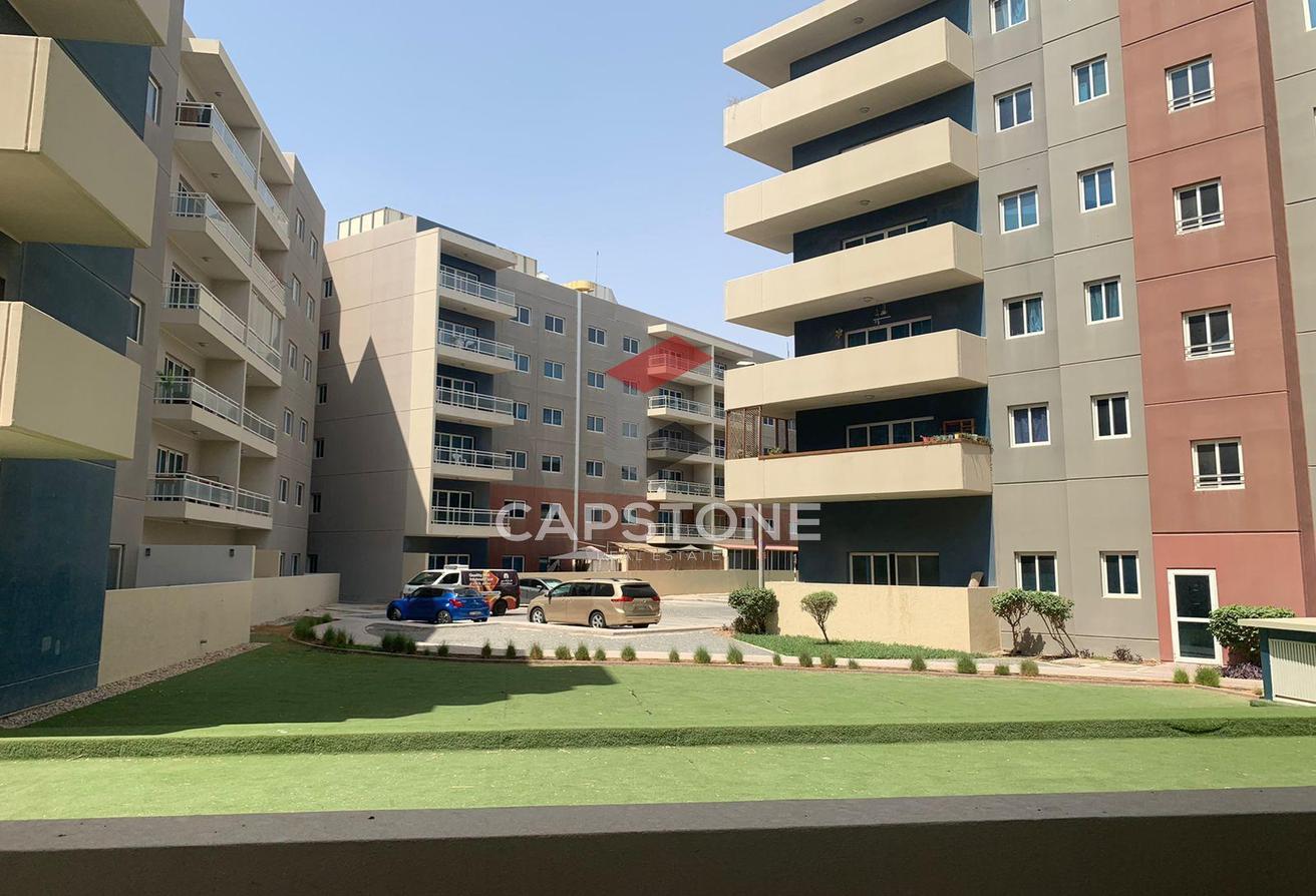 3 bedrooms Apartment in Al Reef, UAE No. 33390