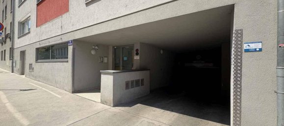  Parking in Ottakring, Austria No. 173055 2