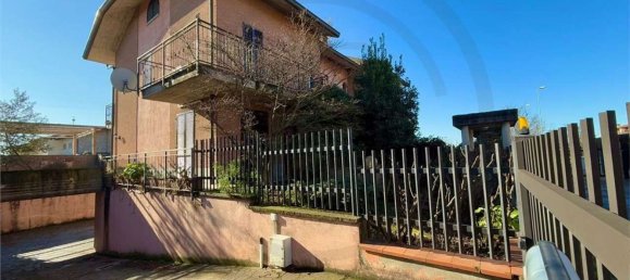 5 rooms Villa in Roncello, Italy No. 15636 10