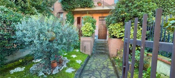 5 rooms Villa in Roncello, Italy No. 15636 3