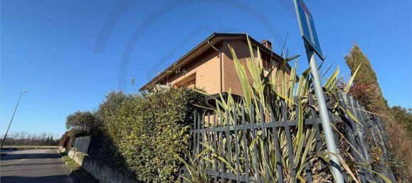5 rooms Villa in Roncello, Italy No. 15636 15