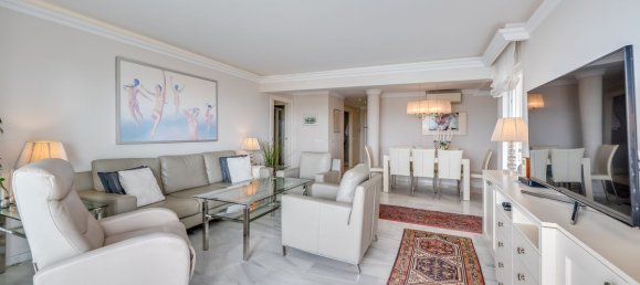 3 bedrooms Apartment in Marbella, Spain No. 49848 4