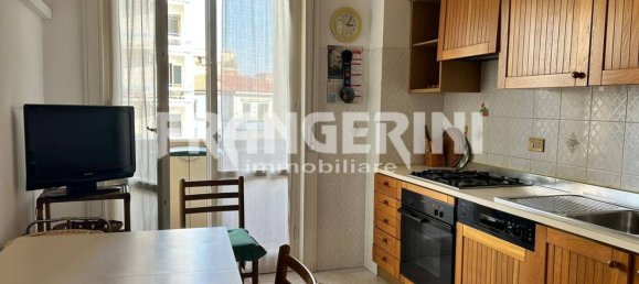 8 rooms Apartment in Livorno, Italy No. 225097 14