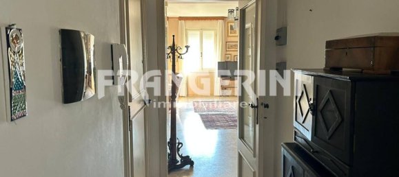 8 rooms Apartment in Livorno, Italy No. 225097 18