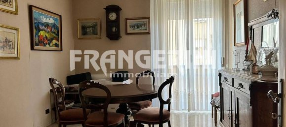 8 rooms Apartment in Livorno, Italy No. 225097 12